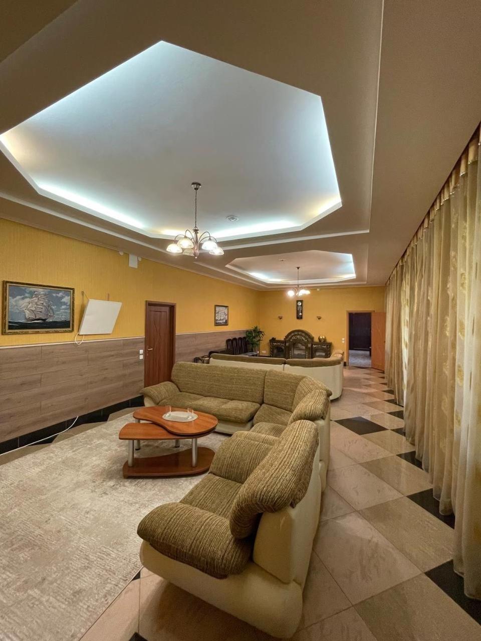 Shanyrak Hotel Temirtau Exteriör bild