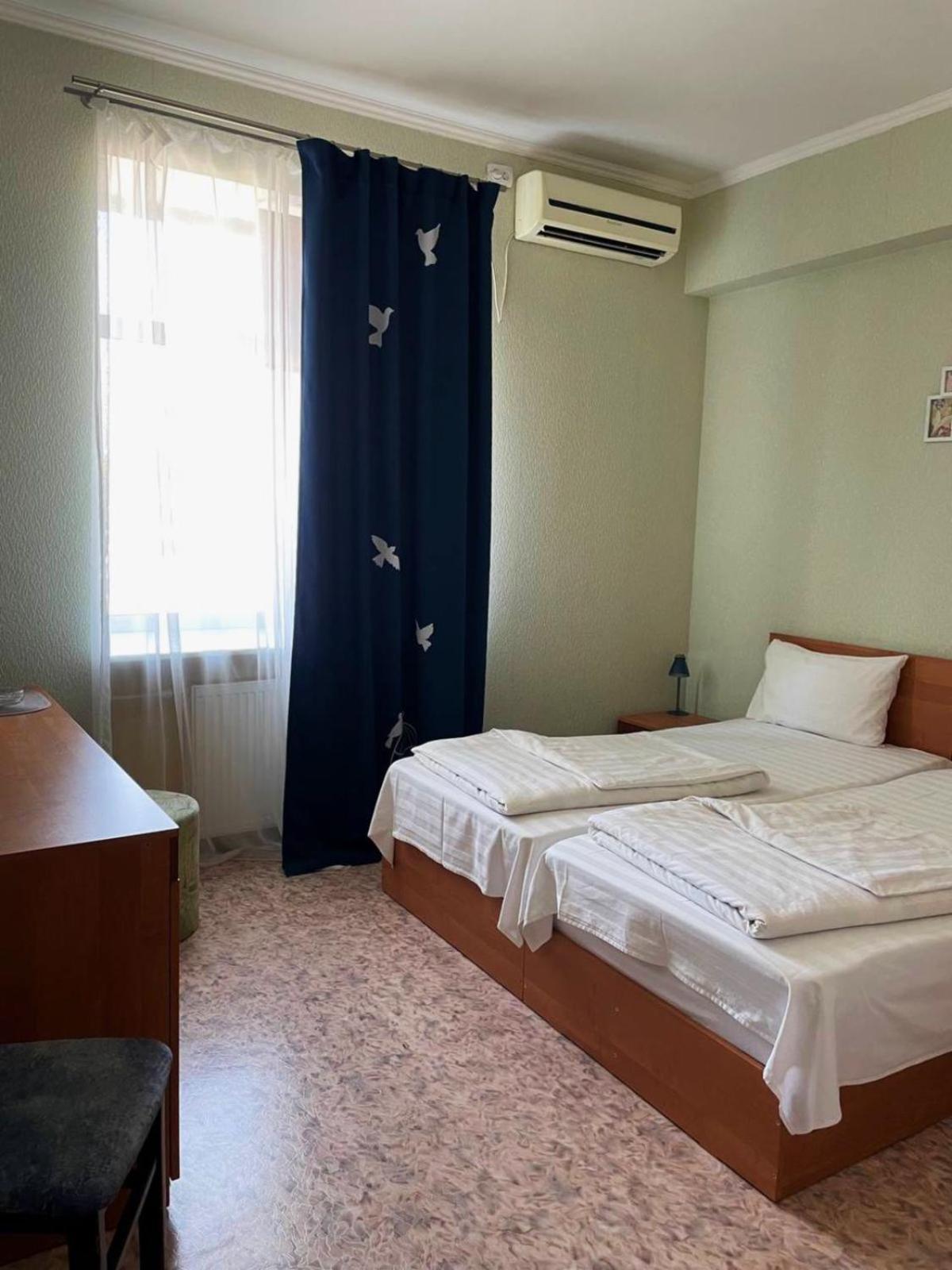 Shanyrak Hotel Temirtau Exteriör bild