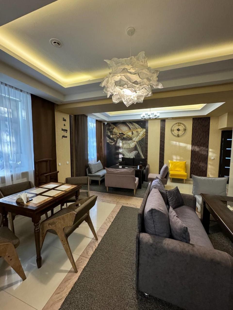 Shanyrak Hotel Temirtau Exteriör bild