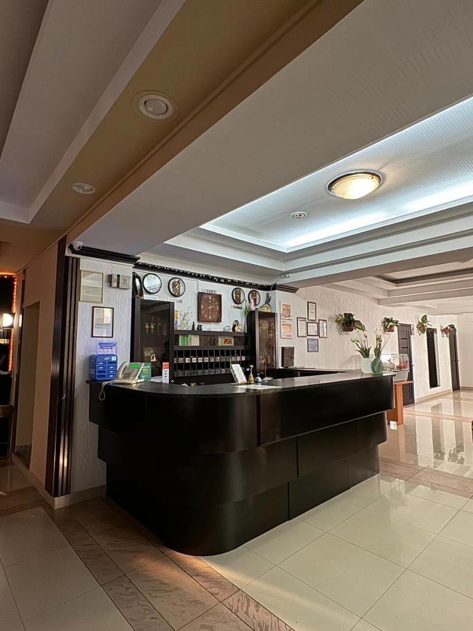 Shanyrak Hotel Temirtau Exteriör bild