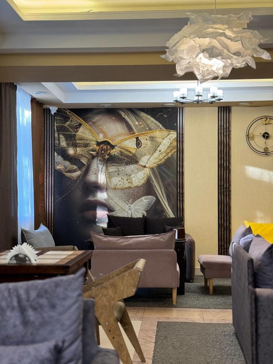 Shanyrak Hotel Temirtau Exteriör bild